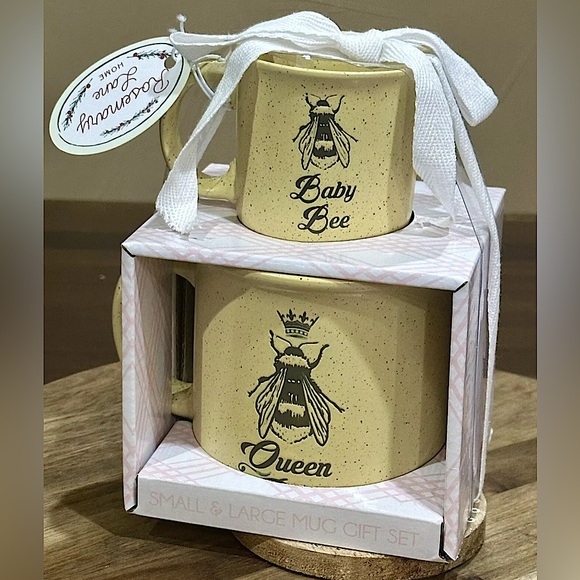 Mug set - Rosemary Lane Home Ceramic Queen Bee And Baby Bee Mug Set - Picture 5 of 7